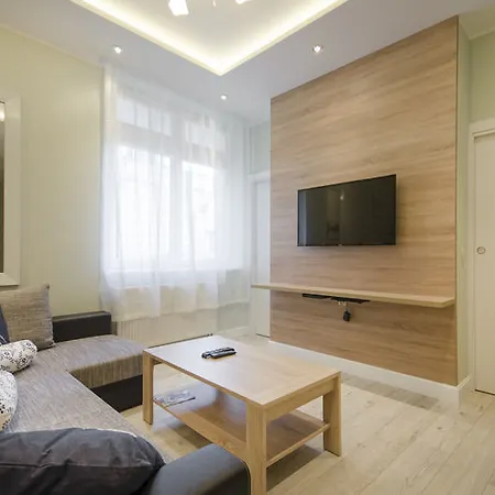 Dom & House - Apartments Port Monte Cassino