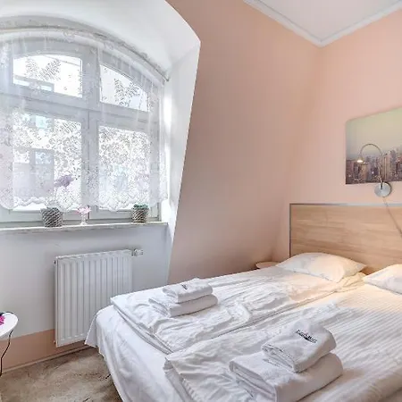 Hotel Dom & House - Apartments Port Monte Cassino *