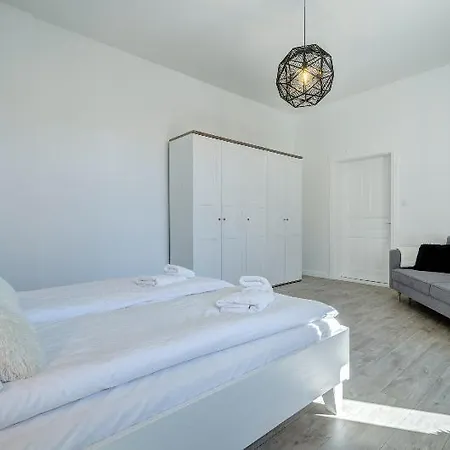 Dom & House - Apartments Port Monte Cassino *